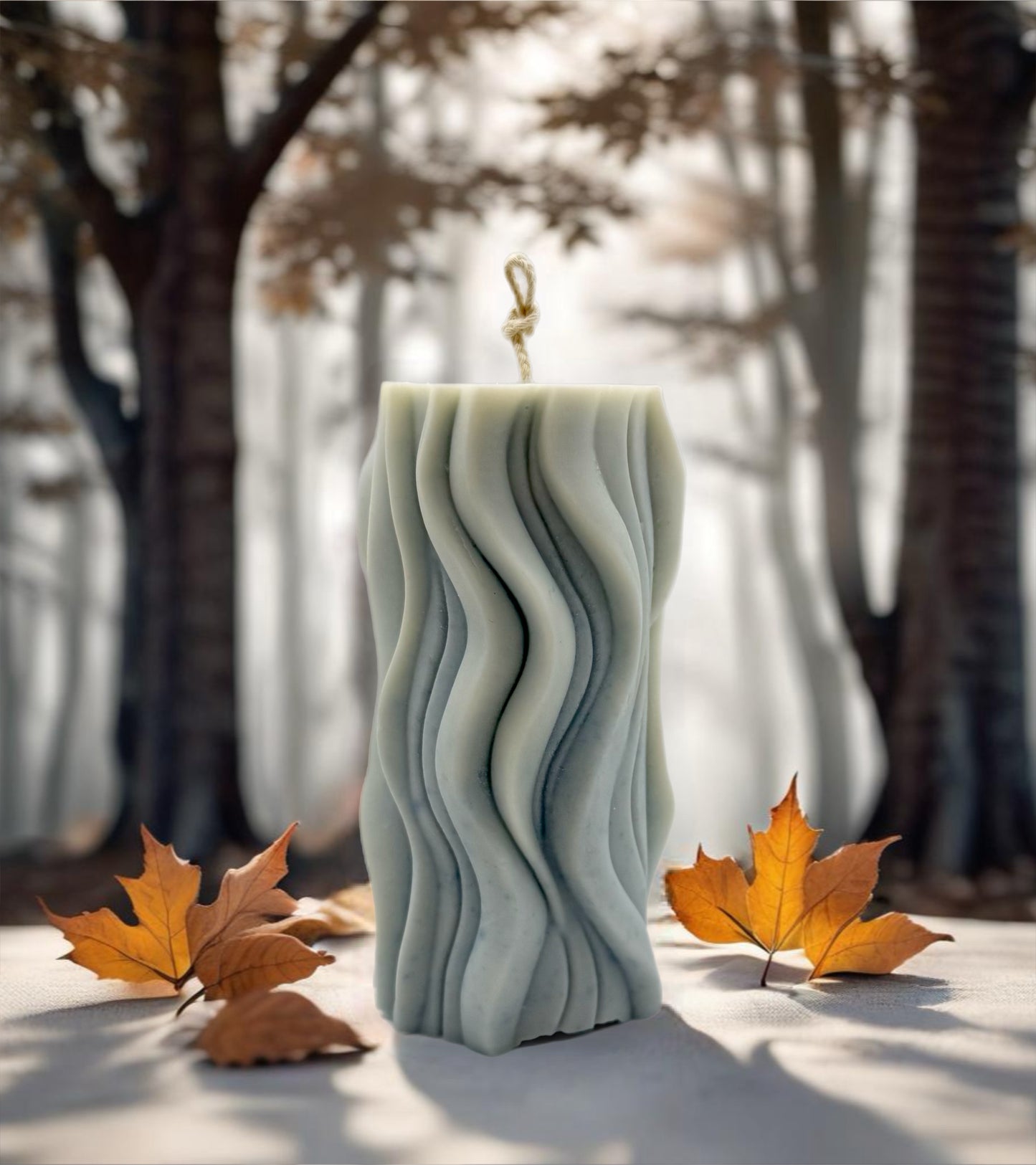 Wavy Column Candle