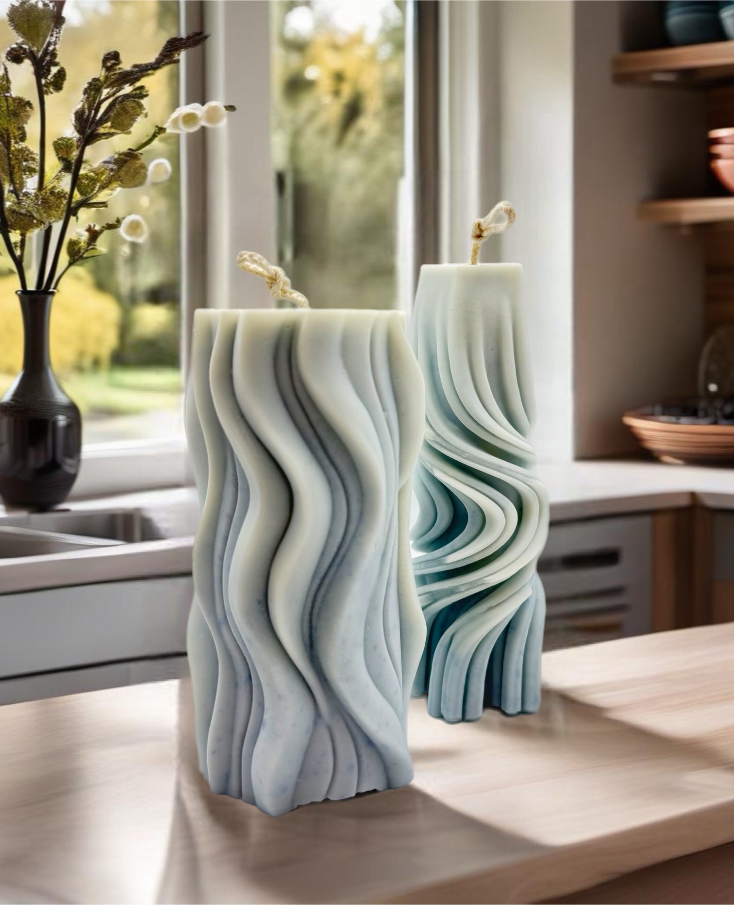 Wavy Column Candle